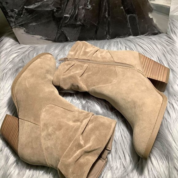 Women's Cianna Heeled Slouch Bootie - Picture 3 of 5